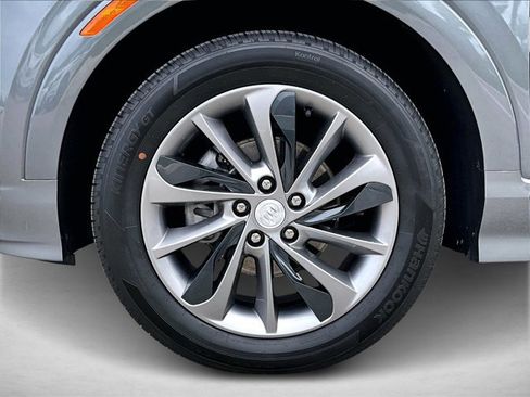 Used 2021 Buick Encore GX Essence w/ Sport Touring Package image 10