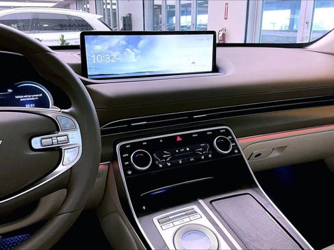 Used 2021 Genesis GV80 3.5T w/ Advanced Package 06 image 12