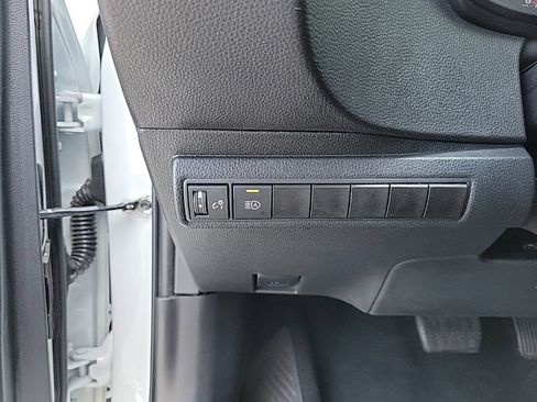 Used 2024 Toyota Corolla LE FWD image 27
