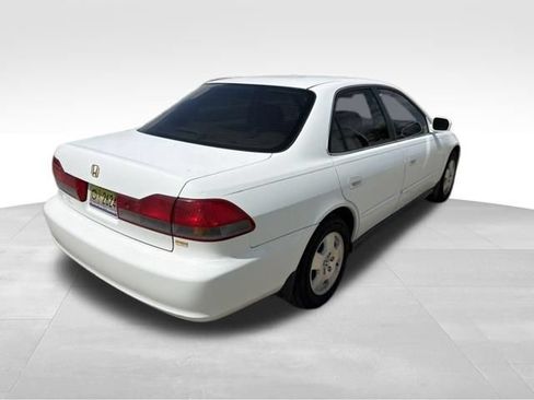 Used 2001 Honda Accord EX image 3