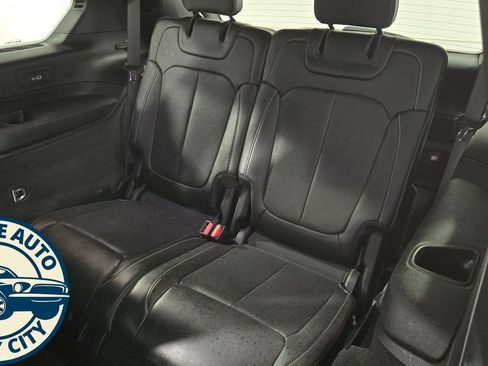 Used 2021 Jeep Grand Cherokee L Overland w/ Luxury Tech Group IV AWD/4WD image 29