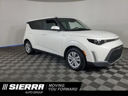Used 2025 Kia Soul LX