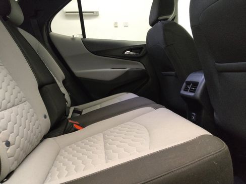 Used 2021 Chevrolet Equinox LT w/ LPO, Floor Liner Package FWD image 19