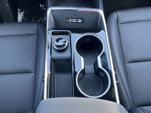 New 2026 Chevrolet Equinox LT w/ Convenience Package II image 38