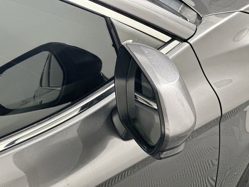 Used 2021 Toyota Camry SE image 10