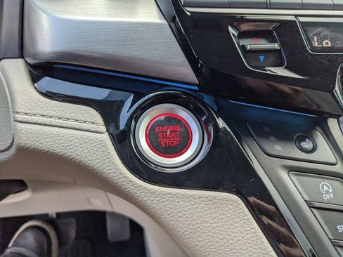 Used 2025 Honda Odyssey Touring image 23