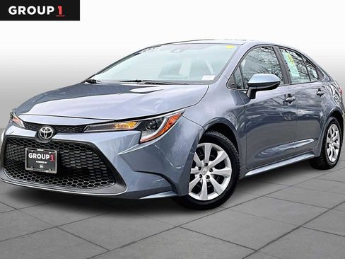 Used 2020 Toyota Corolla LE image 1
