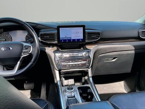 Used 2022 Ford Explorer Limited AWD/4WD image 9