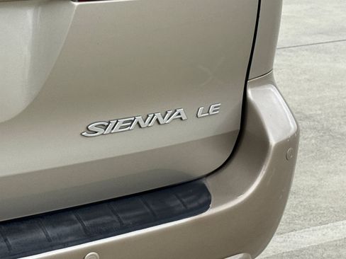 Used 2008 Toyota Sienna LE FWD image 22