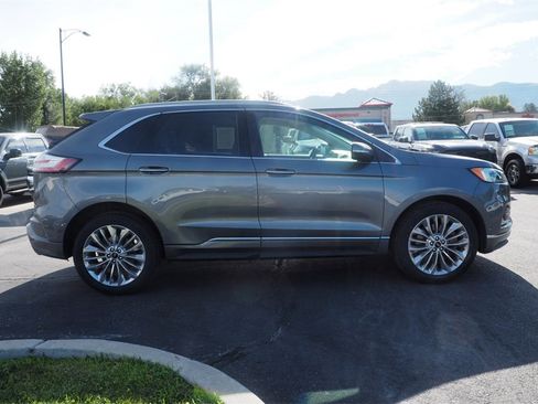 Used 2021 Ford Edge Titanium w/ Equipment Group 301A image 4