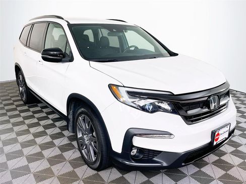 Used 2022 Honda Pilot Sport image 1