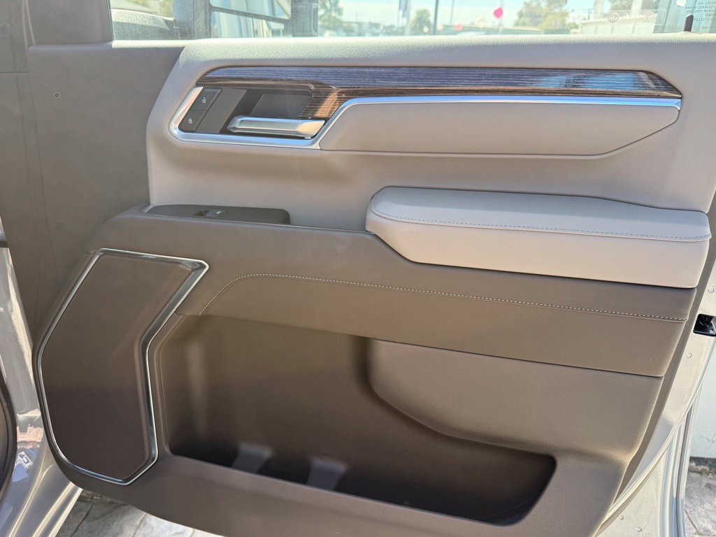Used 2025 GMC Sierra 3500 SLE w/ Preferred Package RWD image 34