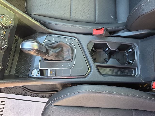 Used 2020 Volkswagen Tiguan SEL FWD image 23