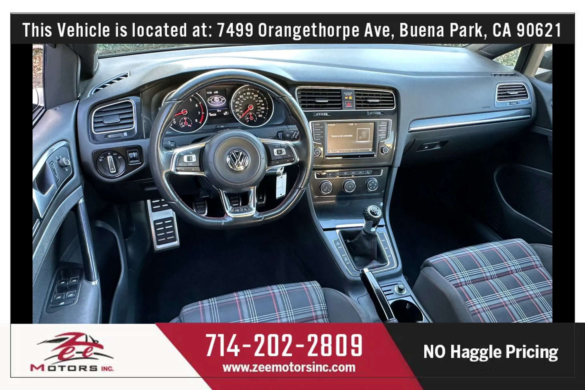 Used 2016 Volkswagen Golf 4-Door FWD image 18