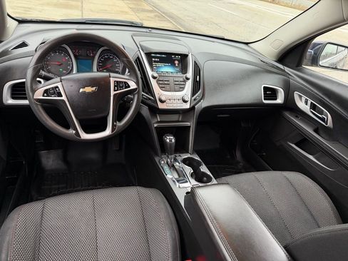 Used 2017 Chevrolet Equinox LT FWD image 18