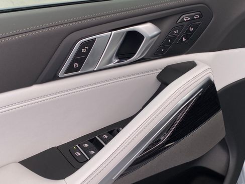 New 2026 BMW X6 xDrive40i image 23