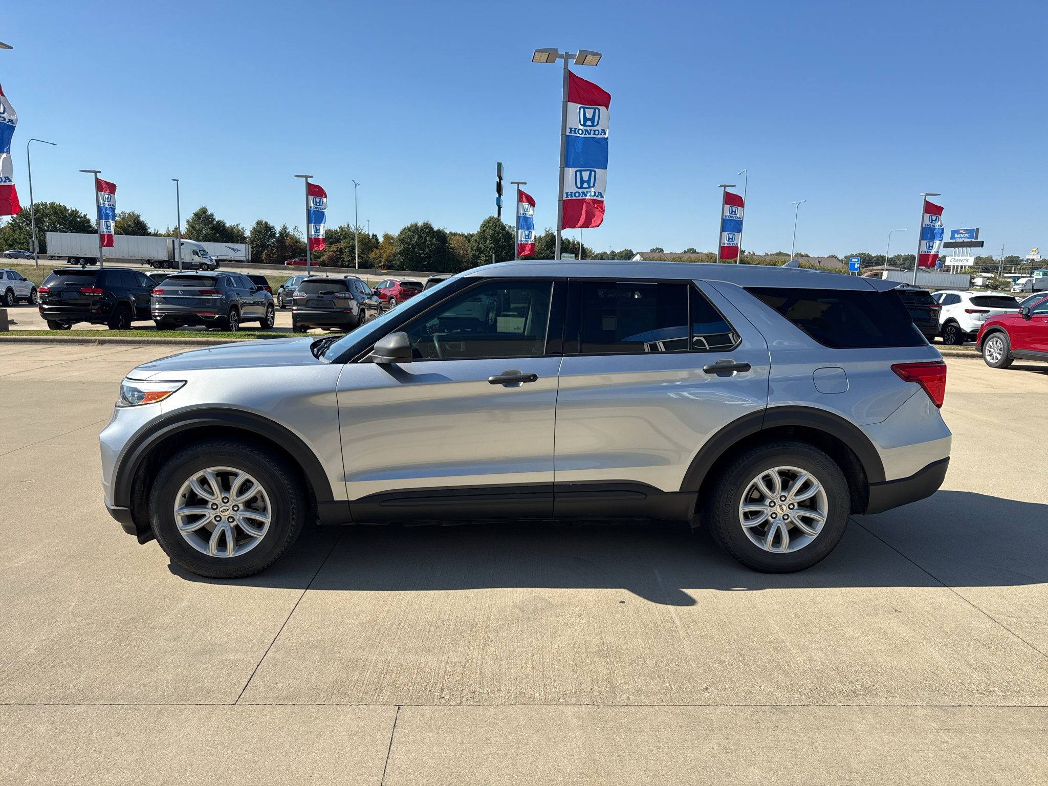 Used 2020 Ford Explorer 2WD w/ Class III Trailer Tow Package image 8