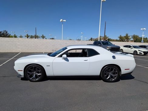 Used 2019 Dodge Challenger R/T image 8