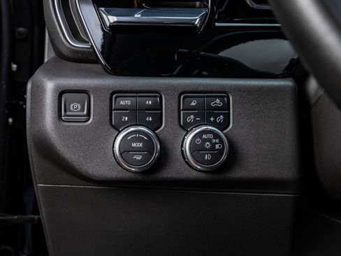 Used 2024 GMC Sierra 1500 SLT w/ SLT Premium Plus Package image 22