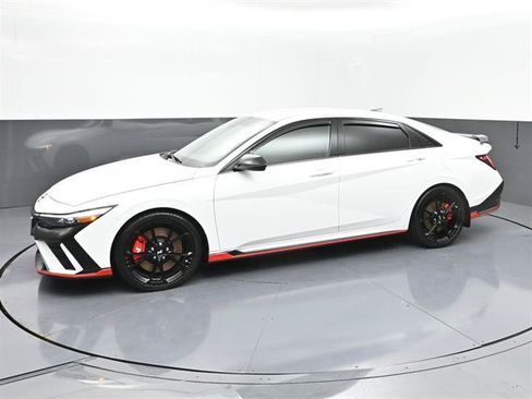 Used 2024 Hyundai Elantra N FWD image 31