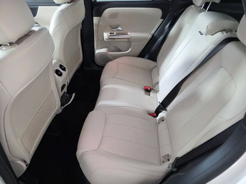 New 2026 Mercedes-Benz GLA 250 4MATIC image 10