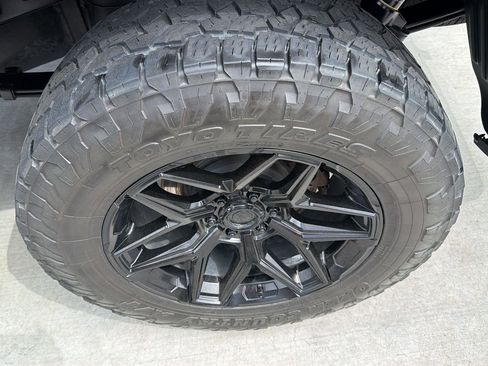 Used 2023 Ford F150 Platinum w/ Equipment Group 701A High AWD/4WD image 28