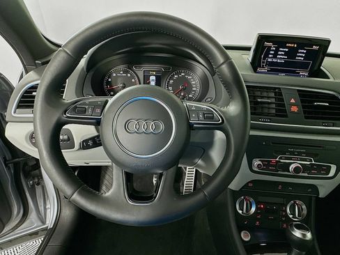 Used 2015 Audi Q3 2.0T Prestige w/ Prestige Package AWD/4WD image 11