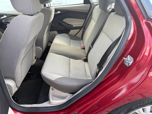 Used 2014 Ford Focus SE image 12