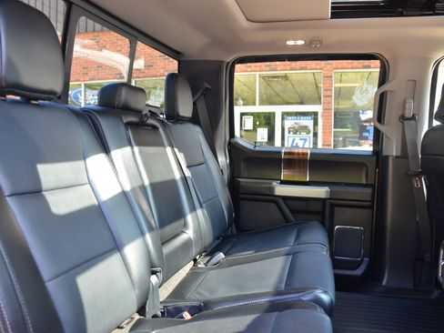 Used 2016 Ford F150 Lariat w/ Equipment Group 502A Luxury AWD/4WD image 43