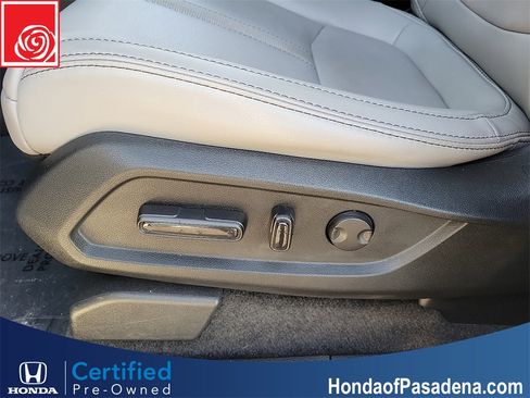 Certified 2023 Honda Pilot Touring image 21