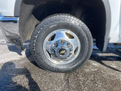 Used 2020 Chevrolet Silverado 3500 LTZ w/ LTZ Convenience Package image 32