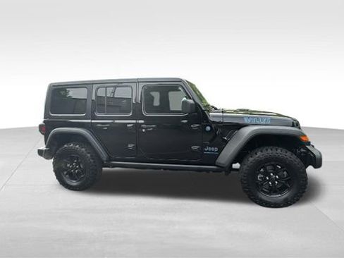 Used 2025 Jeep Wrangler Unlimited Sport S 4xe AWD/4WD image 32