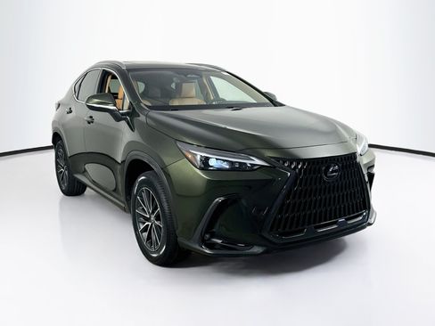 Used 2024 Lexus NX 250 FWD image 3
