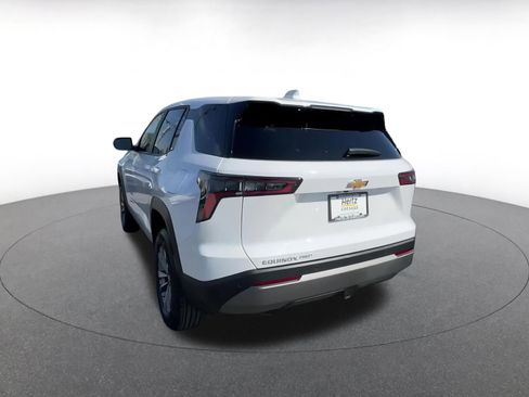 Used 2025 Chevrolet Equinox LT image 11