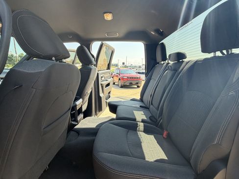 Used 2024 RAM 2500 Big Horn w/ Sport Appearance Package AWD/4WD image 37