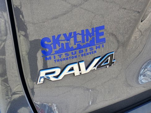 Used 2020 Toyota RAV4 XLE image 8