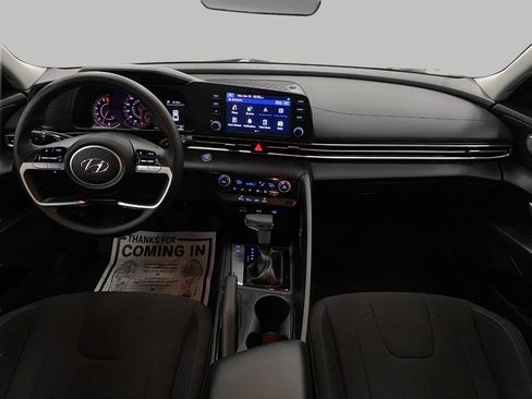 Certified 2023 Hyundai Elantra SEL w/ Preferred Accessory Package FWD image 21