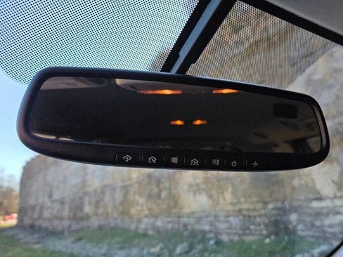 Used 2012 Nissan Pathfinder Silver image 31