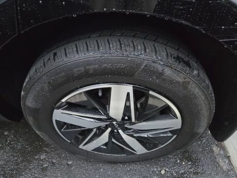 Used 2023 Kia Sorento EX FWD image 10