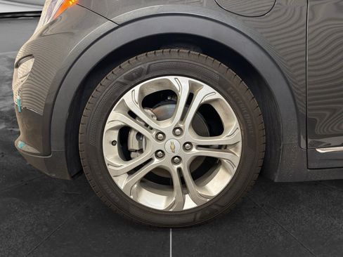 Used 2018 Chevrolet Bolt LT FWD image 31