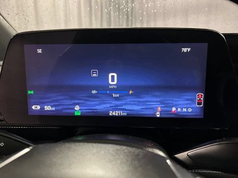 Used 2024 Chevrolet Blazer EV LT AWD/4WD image 16