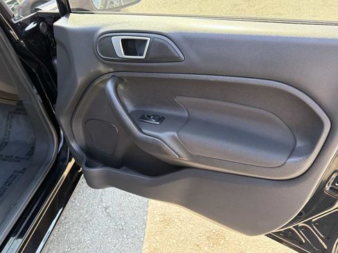 Used 2016 Ford Fiesta SE FWD image 14