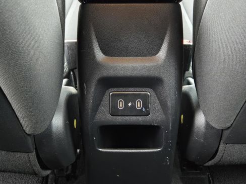 Used 2024 Hyundai Venue SEL image 15