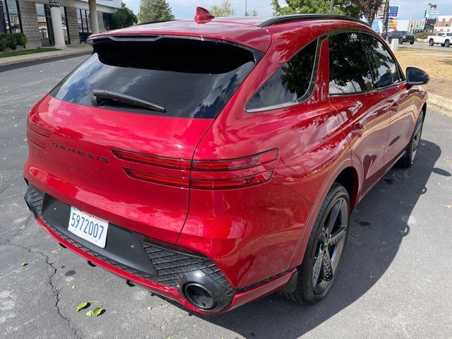 Used 2023 Genesis GV70 3.5T Sport w/ Sport Prestige Package AWD/4WD image 32