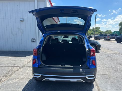 Used 2023 Kia Seltos S w/ Navigation Package AWD/4WD image 18