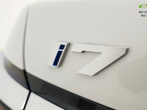 Used 2023 BMW i7 xDrive60 AWD/4WD image 33