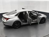 Used 2022 Hyundai Elantra SEL image 6