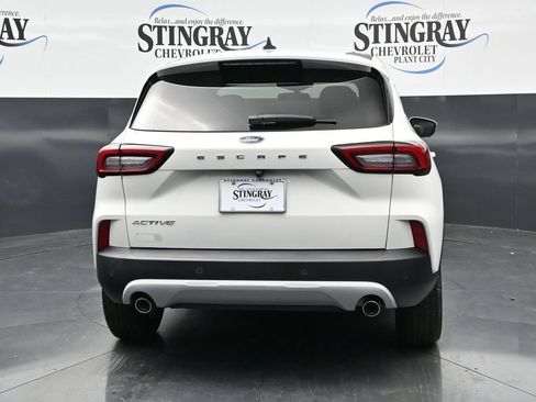 Used 2023 Ford Escape Active w/ Tech Pack #2 FWD image 6