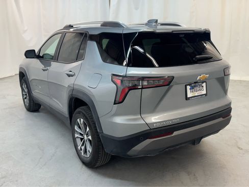Certified 2025 Chevrolet Equinox LT w/ Convenience Package II image 3