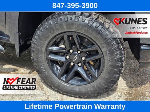 Used 2021 Chevrolet Silverado 1500 LT Trail Boss w/ Bed Protection Package AWD/4WD image 9